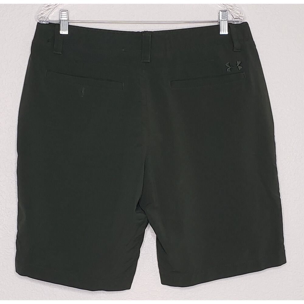 Under Armour Mens Shorts 34 Dark Green Flat Front Non Slip Waist Casual/Active - Picture 2 of 3